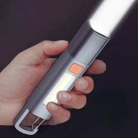 Mini Lanterna LED Recarregável USB Compacta Resistente à Água | Compacta e Resistente à Água