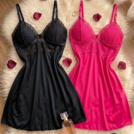 Kit com Duas Camisolas com Detalhes Em Renda Acompanha Calcinha Fio Baby Doll Sensual e Confortável
